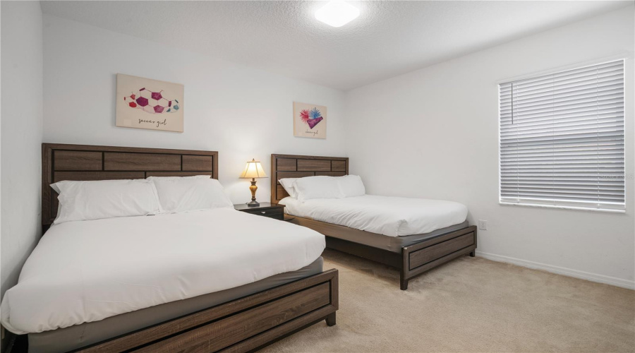 DAVENPORT, Florida 33837, 13 Bedrooms Bedrooms, ,10 BathroomsBathrooms,Residential,For Sale,OAKWOOD,0,MFRO6388959