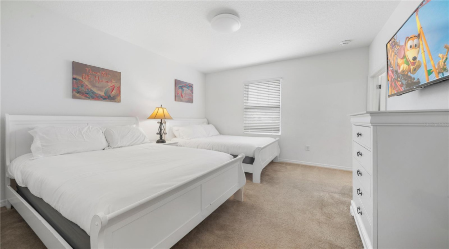 DAVENPORT, Florida 33837, 13 Bedrooms Bedrooms, ,10 BathroomsBathrooms,Residential,For Sale,OAKWOOD,0,MFRO6388959