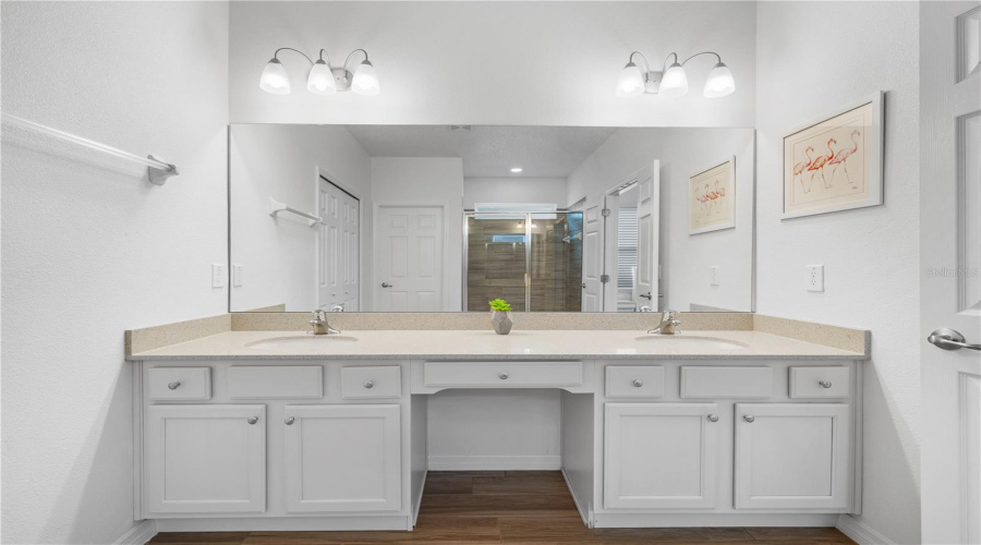 DAVENPORT, Florida 33837, 13 Bedrooms Bedrooms, ,10 BathroomsBathrooms,Residential,For Sale,OAKWOOD,0,MFRO6388959