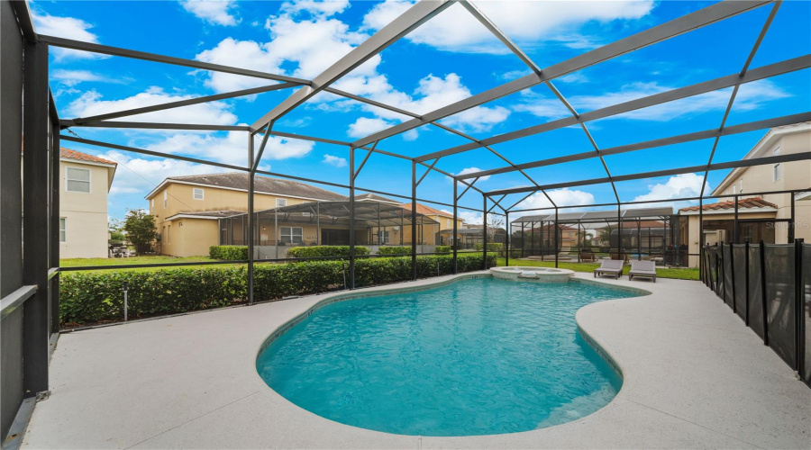 DAVENPORT, Florida 33837, 13 Bedrooms Bedrooms, ,10 BathroomsBathrooms,Residential,For Sale,OAKWOOD,0,MFRO6388959