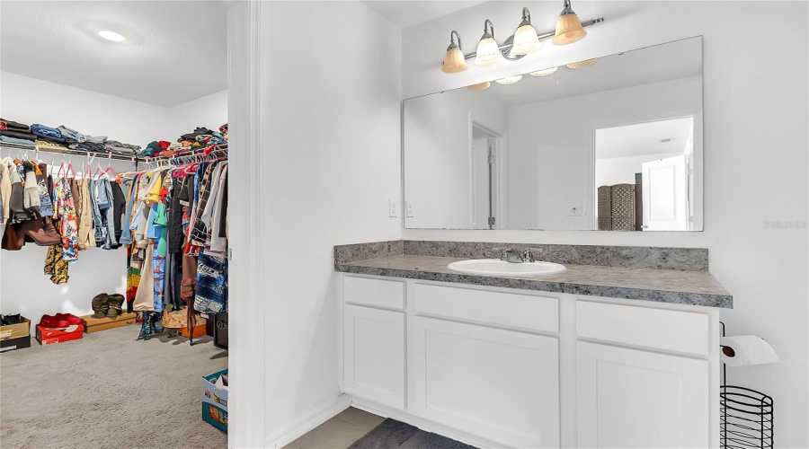 DAVENPORT, Florida 33837, 3 Bedrooms Bedrooms, ,2 BathroomsBathrooms,Residential,For Sale,MANDOVI,0,MFRO6391185