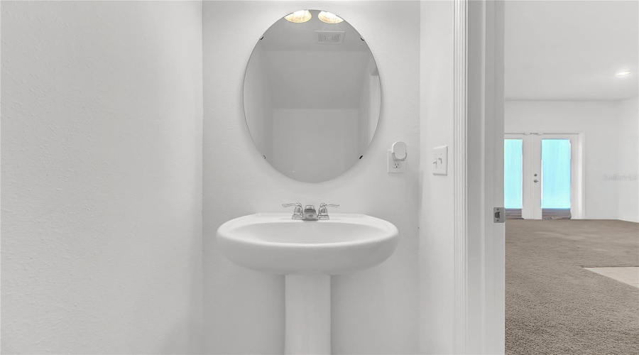 DAVENPORT, Florida 33837, 3 Bedrooms Bedrooms, ,2 BathroomsBathrooms,Residential,For Sale,MANDOVI,0,MFRO6391185