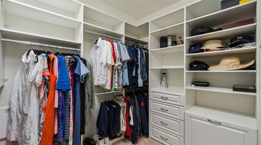 DAVENPORT, Florida 33896, 3 Bedrooms Bedrooms, ,2 BathroomsBathrooms,Residential,For Sale,SARDINIA,0,MFRO6391098