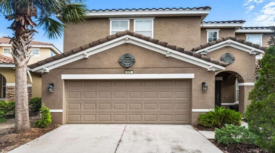 DAVENPORT, Florida 33837, 6 Bedrooms Bedrooms, ,4 BathroomsBathrooms,Residential,For Sale,ACORN,0,MFRO6340733