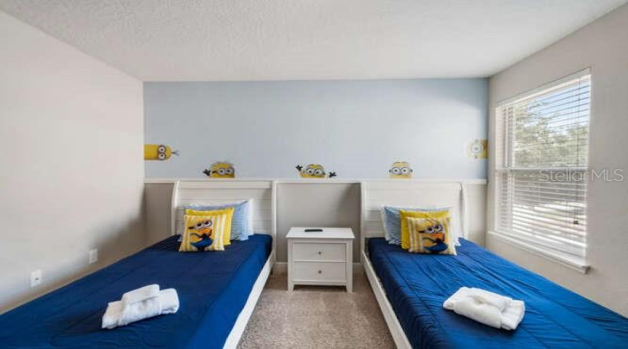 DAVENPORT, Florida 33837, 6 Bedrooms Bedrooms, ,4 BathroomsBathrooms,Residential,For Sale,ACORN,0,MFRO6340733