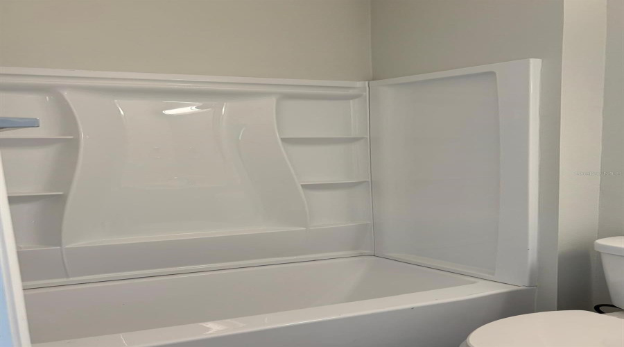 DAVENPORT, Florida 33896, 3 Bedrooms Bedrooms, ,2 BathroomsBathrooms,Residential,For Sale,MADISON,0,MFRO6390600