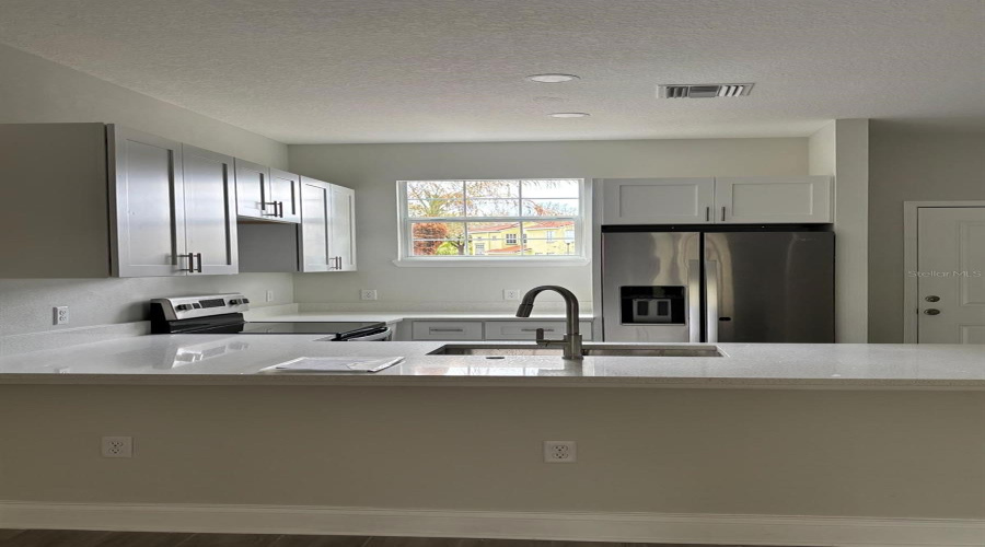 DAVENPORT, Florida 33896, 3 Bedrooms Bedrooms, ,2 BathroomsBathrooms,Residential,For Sale,MADISON,0,MFRO6390600