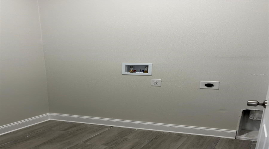 DAVENPORT, Florida 33896, 3 Bedrooms Bedrooms, ,2 BathroomsBathrooms,Residential,For Sale,MADISON,0,MFRO6390600