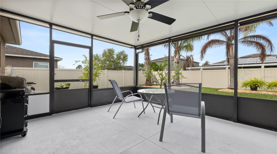 DAVENPORT, Florida 33896, 3 Bedrooms Bedrooms, ,2 BathroomsBathrooms,Residential,For Sale,SERENO,0,MFRS5145982