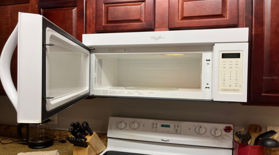 DAVENPORT, Florida 33896, 3 Bedrooms Bedrooms, ,2 BathroomsBathrooms,Residential,For Sale,TUSCAN,0,MFRO6375028