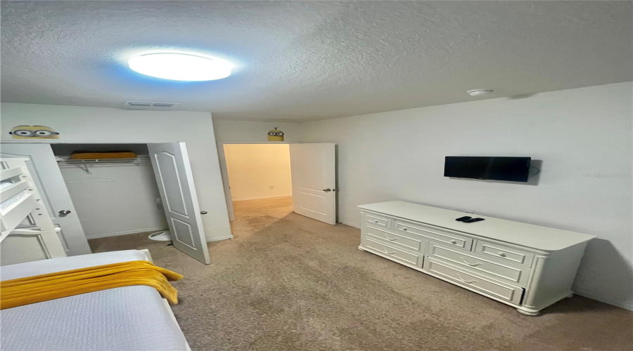 DAVENPORT, Florida 33837, 4 Bedrooms Bedrooms, ,3 BathroomsBathrooms,Residential,For Sale,TERRASONESTA,0,MFRS5141280