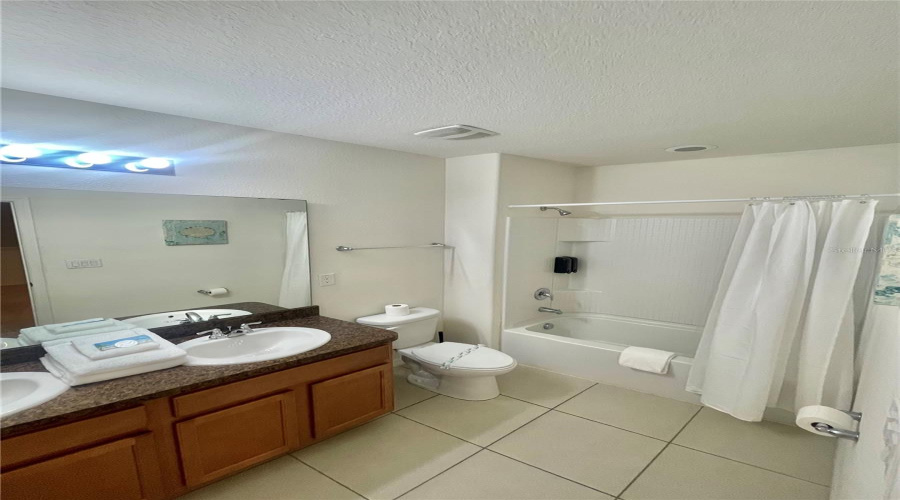 DAVENPORT, Florida 33837, 4 Bedrooms Bedrooms, ,3 BathroomsBathrooms,Residential,For Sale,TERRASONESTA,0,MFRS5141280