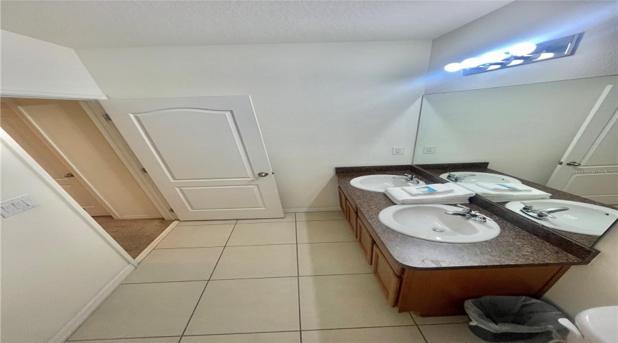 DAVENPORT, Florida 33837, 4 Bedrooms Bedrooms, ,3 BathroomsBathrooms,Residential,For Sale,TERRASONESTA,0,MFRS5141280