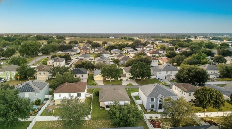 DAVENPORT, Florida 33837, 4 Bedrooms Bedrooms, ,2 BathroomsBathrooms,Residential,For Sale,LOBELIA,0,MFRS5138411