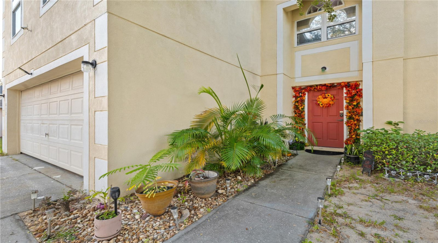 DAVENPORT, Florida 33837, 4 Bedrooms Bedrooms, ,2 BathroomsBathrooms,Residential,For Sale,LOBELIA,0,MFRS5138411