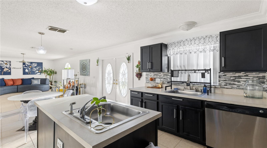 DAVENPORT, Florida 33837, 4 Bedrooms Bedrooms, ,2 BathroomsBathrooms,Residential,For Sale,LOBELIA,0,MFRS5138411