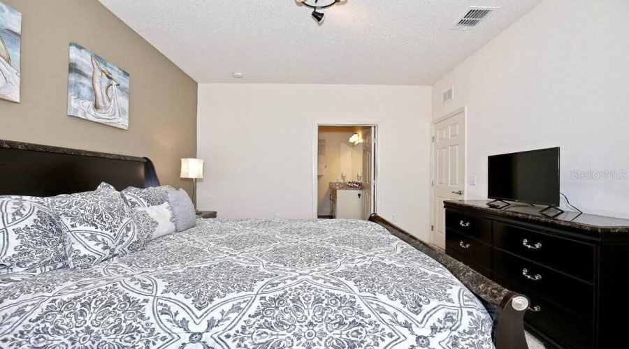 KISSIMMEE, Florida 34747, 3 Bedrooms Bedrooms, ,2 BathroomsBathrooms,Residential,For Sale,SHINE,0,MFRO6339517