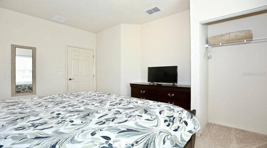 KISSIMMEE, Florida 34747, 3 Bedrooms Bedrooms, ,2 BathroomsBathrooms,Residential,For Sale,SHINE,0,MFRO6339517