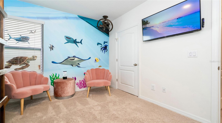 DAVENPORT, Florida 33837, 6 Bedrooms Bedrooms, ,5 BathroomsBathrooms,Residential,For Sale,OAKMOSS,0,MFRO6387863