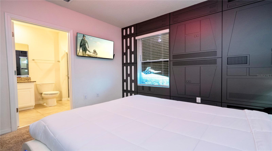 Bathroom 5 (en-suite)