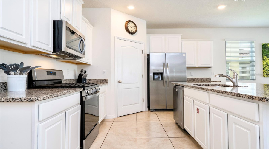 Kitchen - Stainless Steel appliances