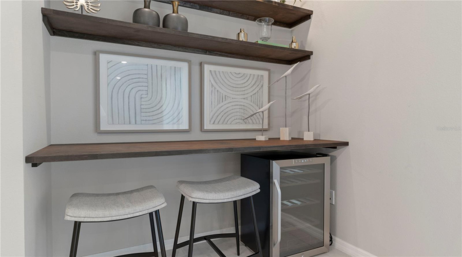 DAVENPORT, Florida 33897, 10 Bedrooms Bedrooms, ,8 BathroomsBathrooms,Residential,For Sale,LANA AVENUE,0,MFRO6290305