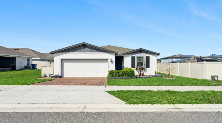 DAVENPORT, Florida 33837, 3 Bedrooms Bedrooms, ,2 BathroomsBathrooms,Residential,For Sale,DENALI,0,MFRO6390478