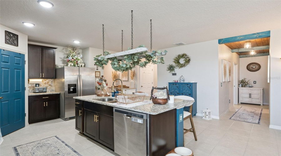 DAVENPORT, Florida 33837, 3 Bedrooms Bedrooms, ,2 BathroomsBathrooms,Residential,For Sale,DENALI,0,MFRO6390478