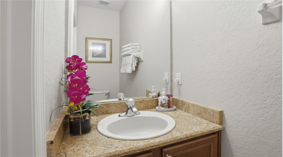 DAVENPORT, Florida 33897, 4 Bedrooms Bedrooms, ,3 BathroomsBathrooms,Residential,For Sale,CALABRIA,0,MFRO6392056