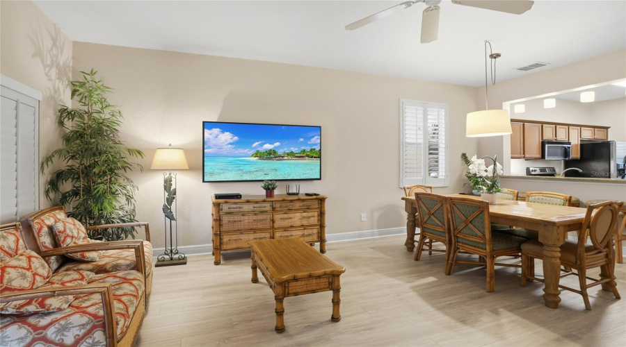 DAVENPORT, Florida 33897, 4 Bedrooms Bedrooms, ,3 BathroomsBathrooms,Residential,For Sale,CALABRIA,0,MFRO6392056