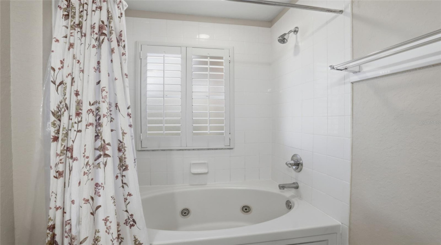 DAVENPORT, Florida 33897, 4 Bedrooms Bedrooms, ,3 BathroomsBathrooms,Residential,For Sale,CALABRIA,0,MFRO6392056