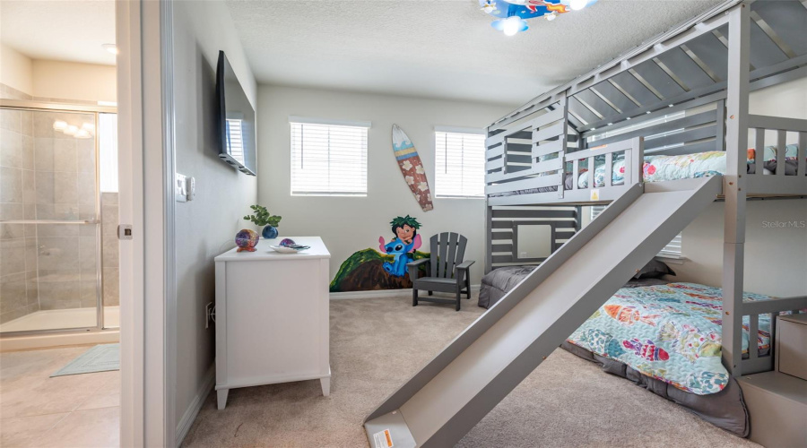 DAVENPORT, Florida 33897, 5 Bedrooms Bedrooms, ,5 BathroomsBathrooms,Residential,For Sale,LANA,0,MFRO6392126