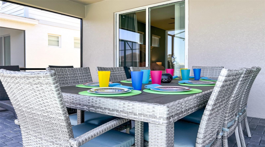 DAVENPORT, Florida 33897, 5 Bedrooms Bedrooms, ,5 BathroomsBathrooms,Residential,For Sale,LANA,0,MFRO6392126