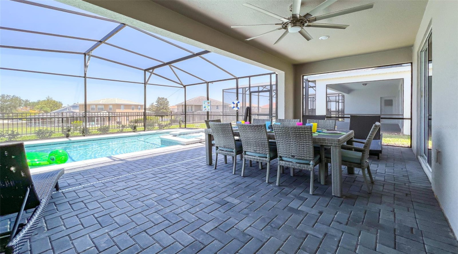 DAVENPORT, Florida 33897, 5 Bedrooms Bedrooms, ,5 BathroomsBathrooms,Residential,For Sale,LANA,0,MFRO6392126