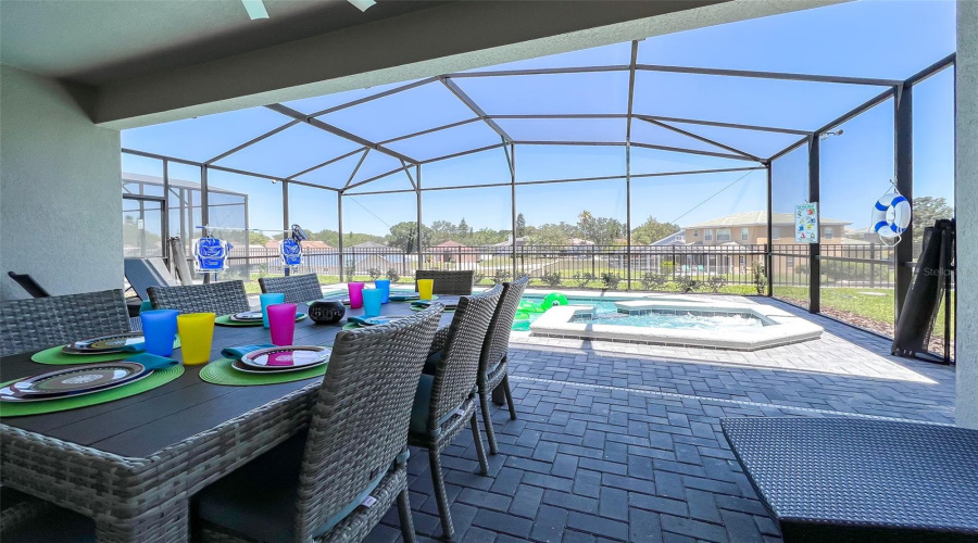 DAVENPORT, Florida 33897, 5 Bedrooms Bedrooms, ,5 BathroomsBathrooms,Residential,For Sale,LANA,0,MFRO6392126