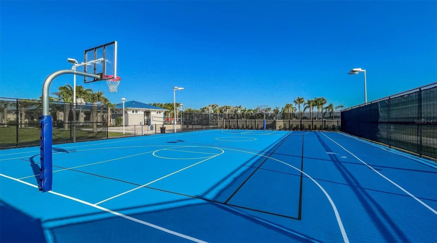 DAVENPORT, Florida 33897, 5 Bedrooms Bedrooms, ,5 BathroomsBathrooms,Residential,For Sale,LANA,0,MFRO6392126