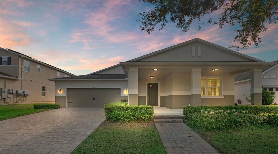 ORLANDO, Florida 32836, 3 Bedrooms Bedrooms, ,2 BathroomsBathrooms,Residential,For Sale,CHATEAUBRIAND,0,MFRO6390509