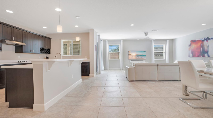 ORLANDO, Florida 32836, 3 Bedrooms Bedrooms, ,2 BathroomsBathrooms,Residential,For Sale,CHATEAUBRIAND,0,MFRO6390509