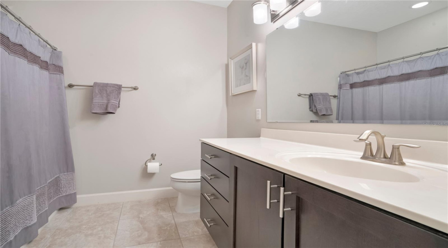 ORLANDO, Florida 32836, 3 Bedrooms Bedrooms, ,2 BathroomsBathrooms,Residential,For Sale,CHATEAUBRIAND,0,MFRO6390509