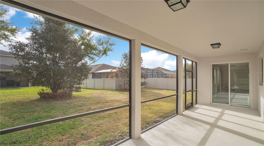 ORLANDO, Florida 32836, 3 Bedrooms Bedrooms, ,2 BathroomsBathrooms,Residential,For Sale,CHATEAUBRIAND,0,MFRO6390509