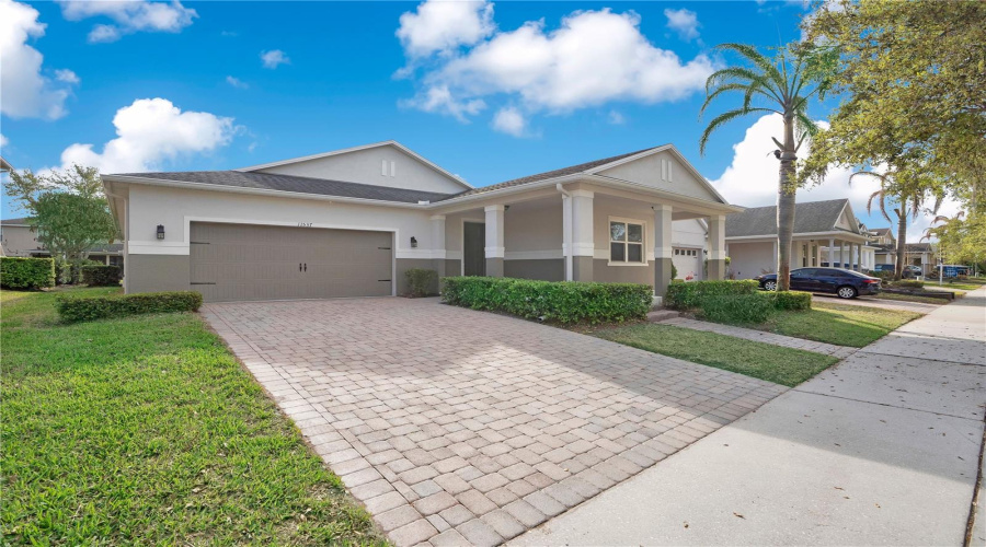 ORLANDO, Florida 32836, 3 Bedrooms Bedrooms, ,2 BathroomsBathrooms,Residential,For Sale,CHATEAUBRIAND,0,MFRO6390509