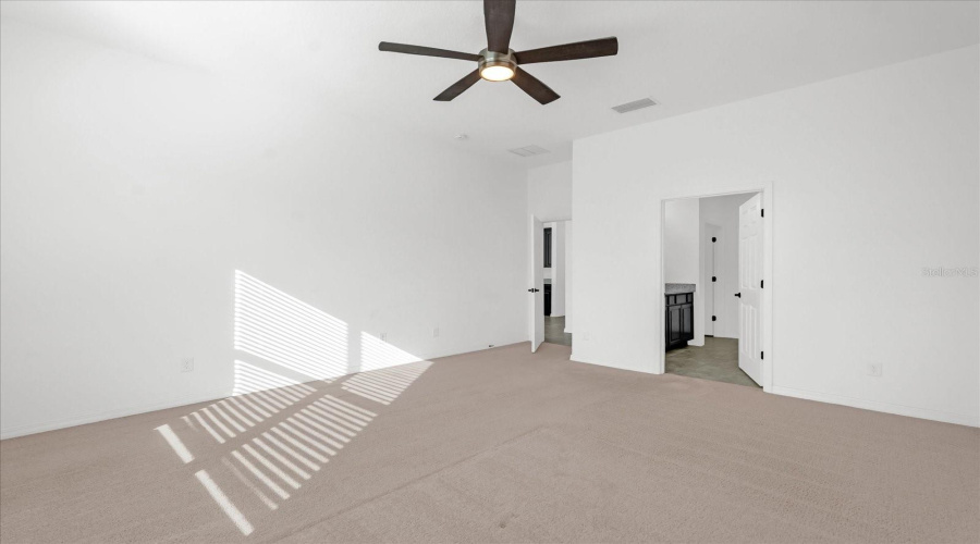 DAVENPORT, Florida 33897, 3 Bedrooms Bedrooms, ,2 BathroomsBathrooms,Residential,For Sale,FELCE,0,MFRO6381172