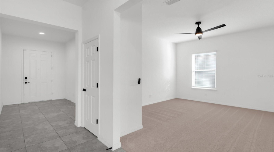 DAVENPORT, Florida 33897, 3 Bedrooms Bedrooms, ,2 BathroomsBathrooms,Residential,For Sale,FELCE,0,MFRO6381172