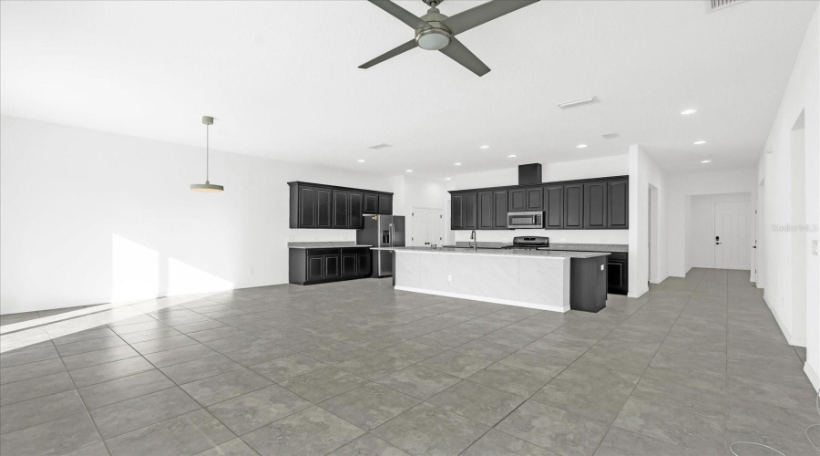DAVENPORT, Florida 33897, 3 Bedrooms Bedrooms, ,2 BathroomsBathrooms,Residential,For Sale,FELCE,0,MFRO6381172