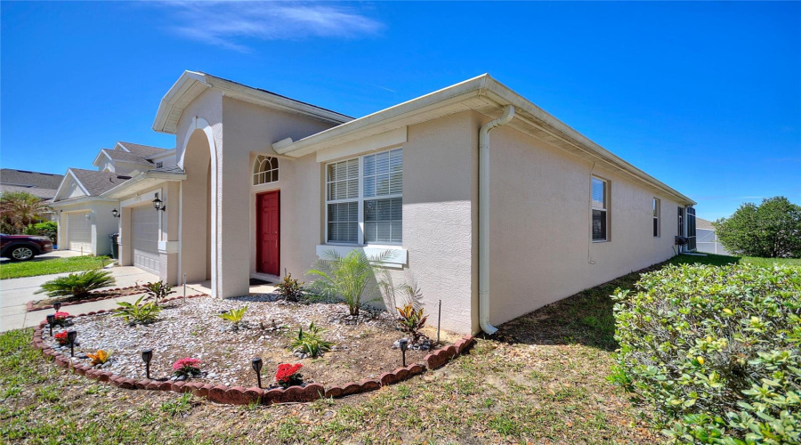 FRONT RIGHT-SIDE ELEVATION