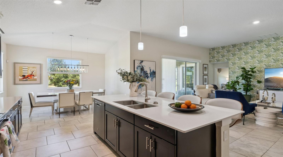 DAVENPORT, Florida 33896, 4 Bedrooms Bedrooms, ,3 BathroomsBathrooms,Residential,For Sale,CROQUET,0,MFRS5146176