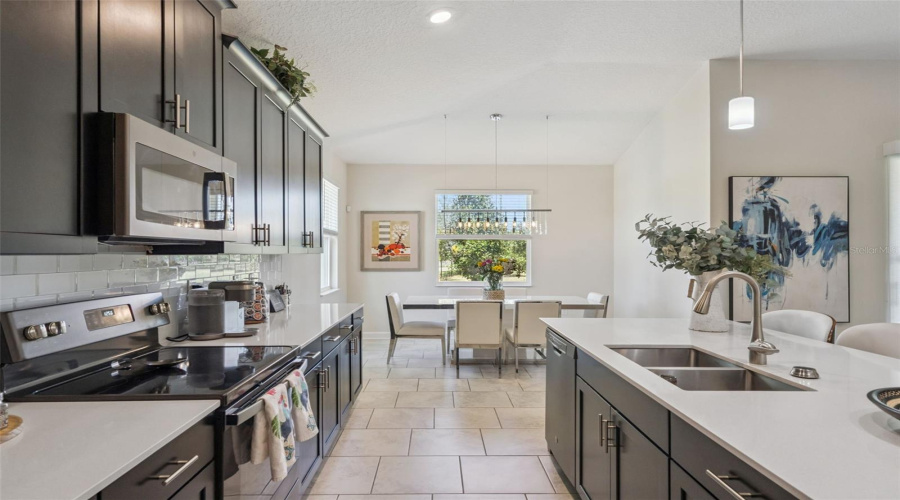 DAVENPORT, Florida 33896, 4 Bedrooms Bedrooms, ,3 BathroomsBathrooms,Residential,For Sale,CROQUET,0,MFRS5146176