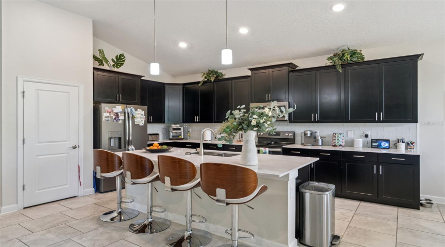 DAVENPORT, Florida 33896, 4 Bedrooms Bedrooms, ,3 BathroomsBathrooms,Residential,For Sale,CROQUET,0,MFRS5146176