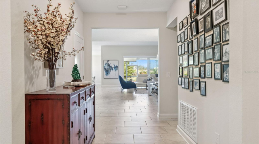 DAVENPORT, Florida 33896, 4 Bedrooms Bedrooms, ,3 BathroomsBathrooms,Residential,For Sale,CROQUET,0,MFRS5146176