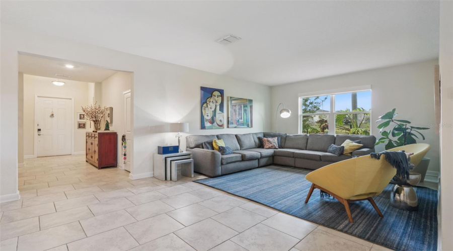 DAVENPORT, Florida 33896, 4 Bedrooms Bedrooms, ,3 BathroomsBathrooms,Residential,For Sale,CROQUET,0,MFRS5146176